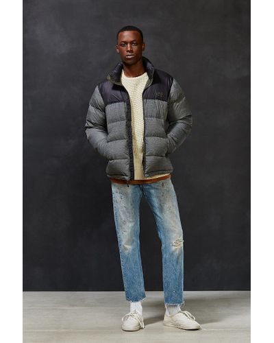 grey north face puffer coat