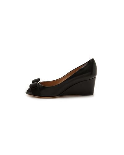 ferragamo wedge pump