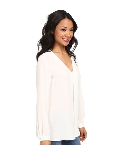 Vince Camuto Long Sleeve V-Neck Blouse W/ Inverted Front Pleat 