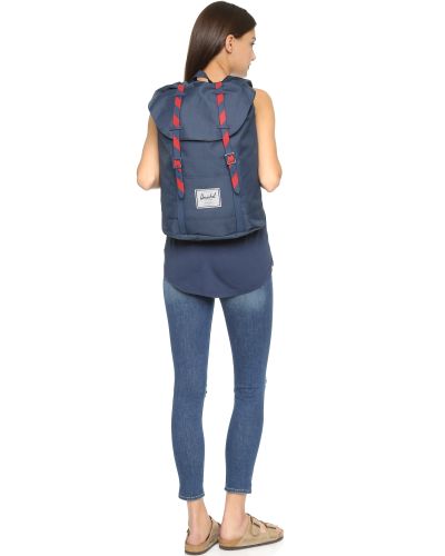 herschel retreat navy blue