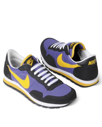 Nike Metro Plus Retro Running Shoes in Purple for Men | Lyst UK