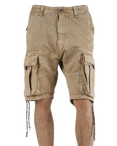 beige cargo shorts mens