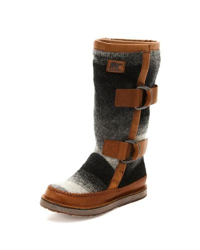 sorel chipahko blanket boots