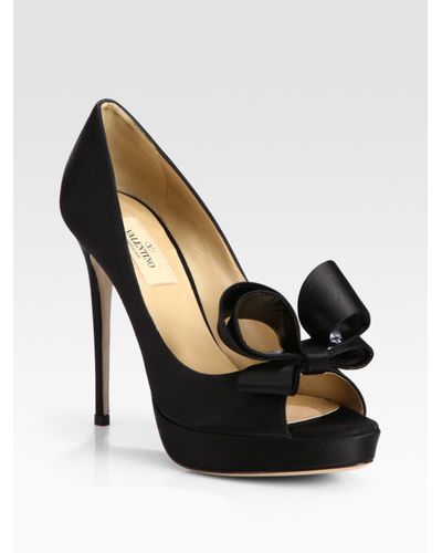 Valentino Satin Couture Bow Pumps in Black - Lyst