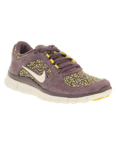 floral print nike free runs