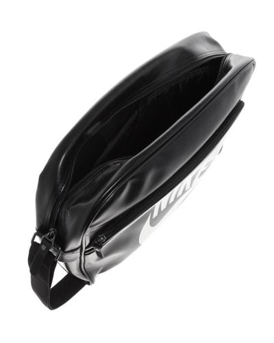 nike small messenger bag