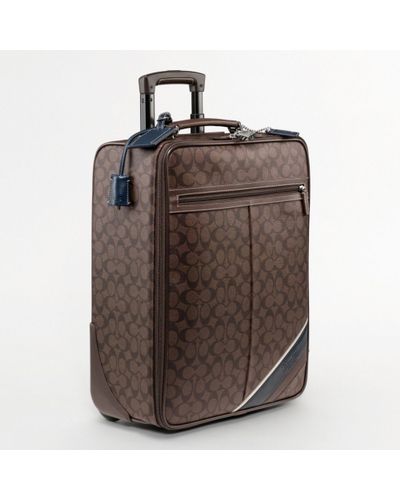 coach luggage with wheels