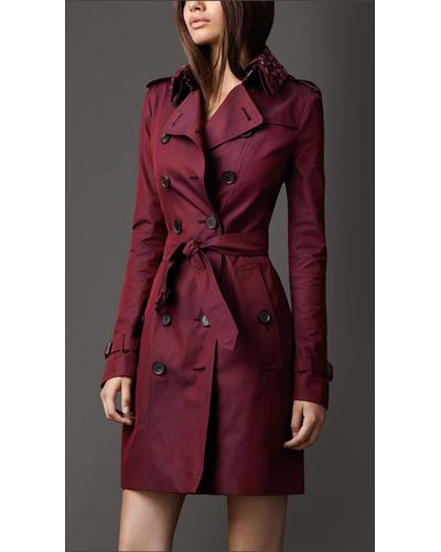 Burberry Long Beaded Collar Cotton Gabardine Trench Coat in Red | Lyst