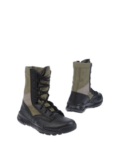 nike olive green boots