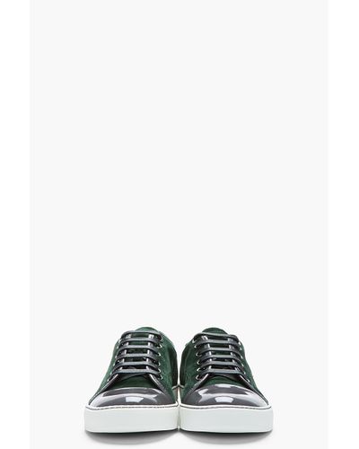 forest green tennis shoes