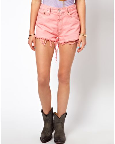 pink levi shorts