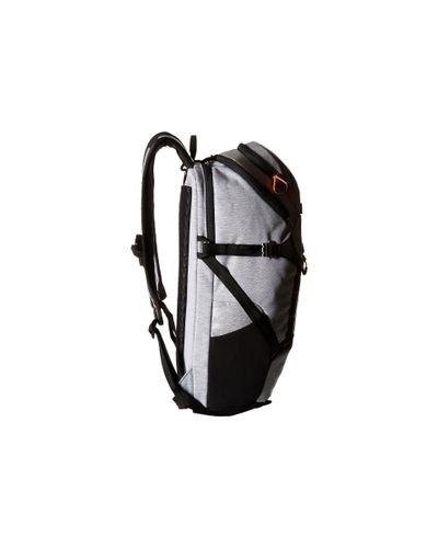 oakley voyage 2.0 backpack