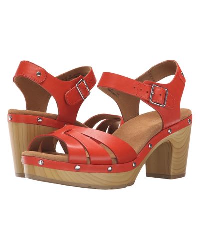 clarks clog sandals