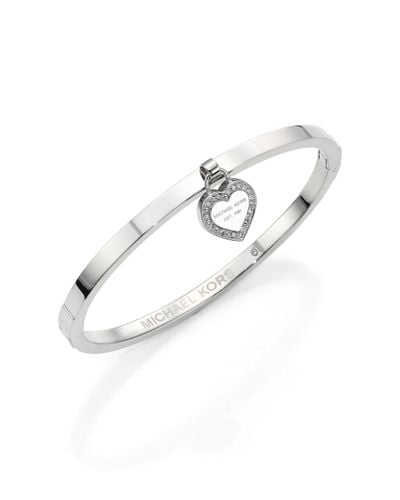 Michael Kors Silver Heart Bracelet 2024 www.alhudapk