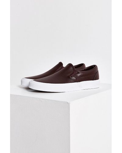 Vans Classic Leather Slip-on Sneaker in Maroon (Brown) - Lyst