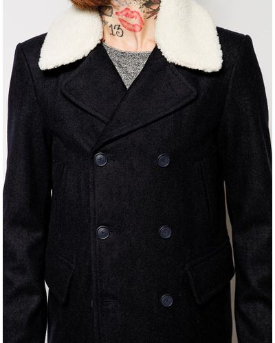 pea coat collar