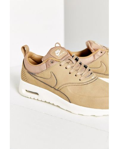 tan nike air max thea