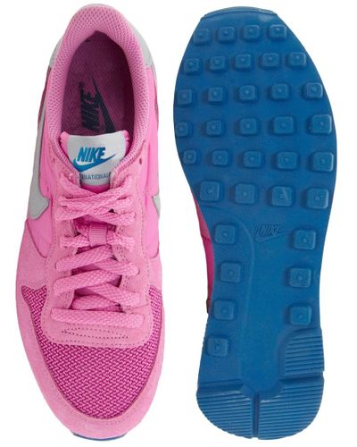 nike internationalist pink