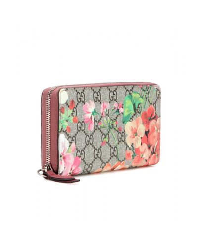 gucci gg blooms supreme chain wallet