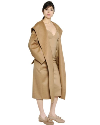 Max Mara Hooded & Belted Camel Coat in Natural - Lyst