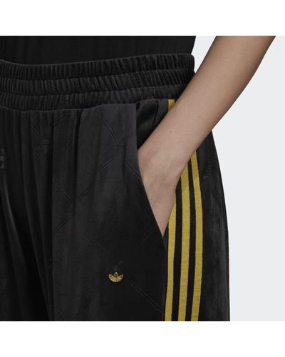 adidas Track Pants In Velvet With Embossed Originals Monogram And Gold  Stripes in Black - Lyst