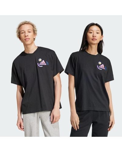 adidas Berlin Smiley T-Shirt (Gender Neutral) - Black