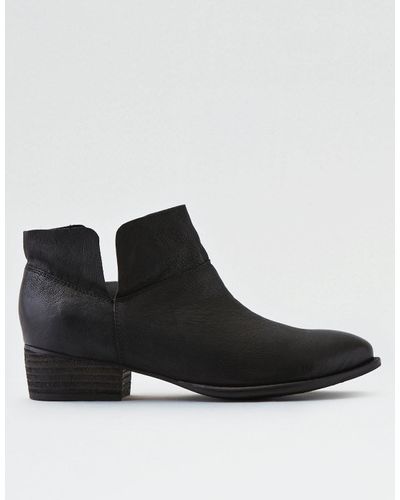 seychelles snare bootie