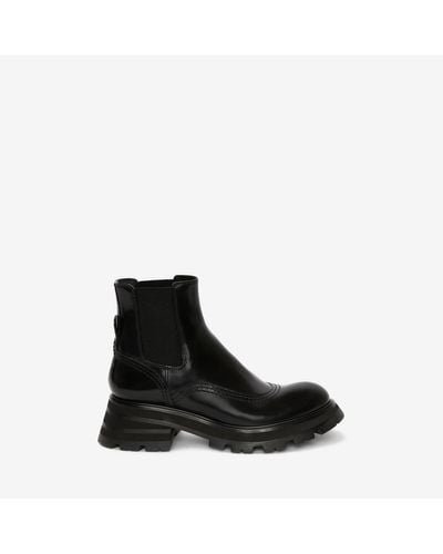 Alexander McQueen Wander Chelsea Boots - Black