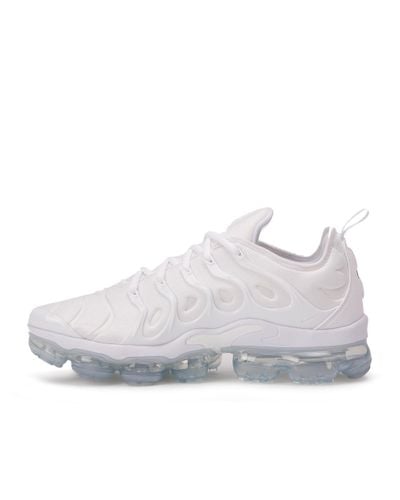 vapormax plus triple white