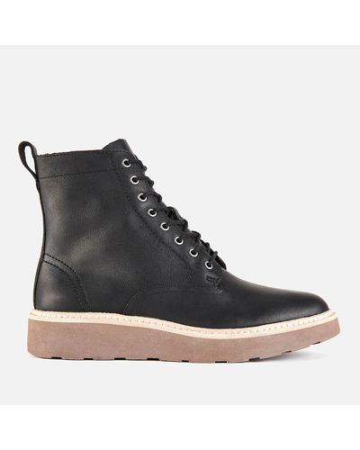 trace pine boots clarks