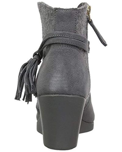 crocs leigh wedge bootie