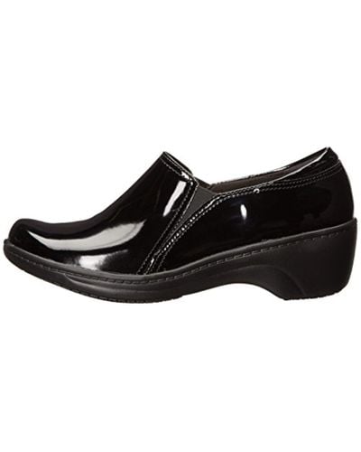 clarks women's grasp chime loafer