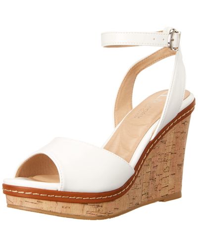 cl by laundry booming wedge sandal