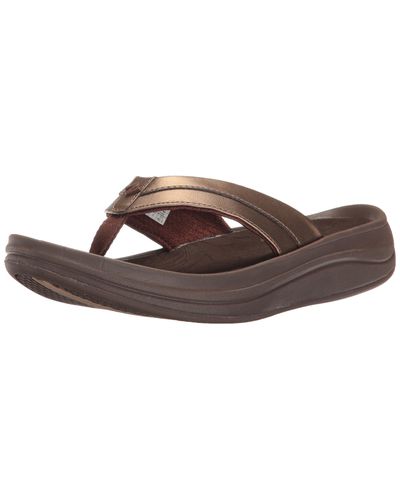new balance revive thong