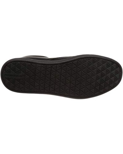 Skechers Lanson- Escape Trainers in 