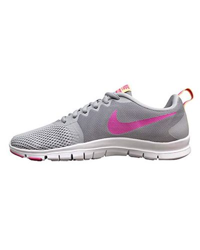 WMNS Flex Essential TR, Chaussures de Fitness Nike en coloris Gris ... WMNS Flex Essential TR, Chaussures de Fitness Nike en coloris Gris ...