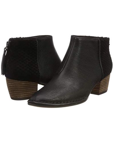 clarks spiced ruby ankle boot