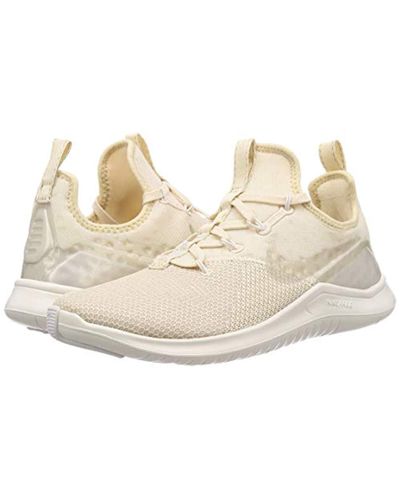 nike performance tr 8