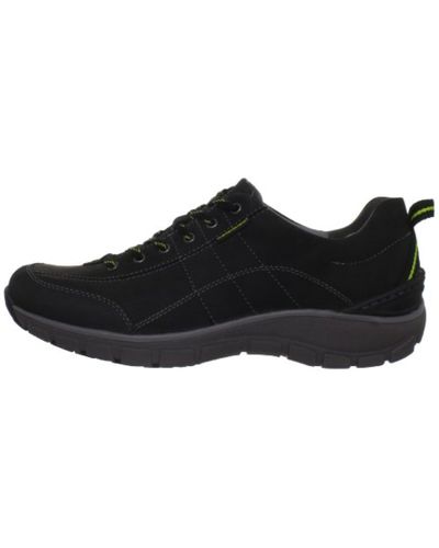 Clarks Leather Wave Trek Sneaker in 