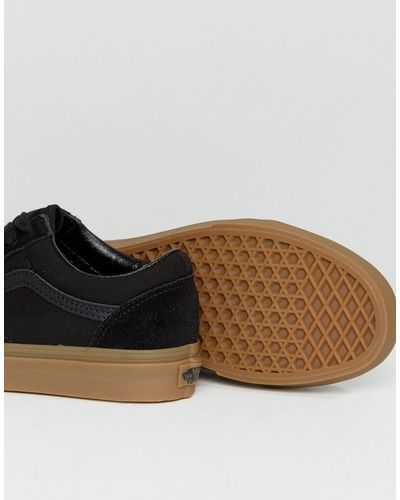 vans old skool trainers with gum sole in black