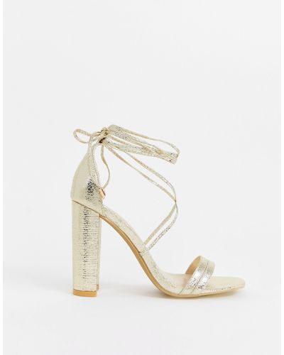 Sandali allacciati alla caviglia con tacco largo oro di Glamorous in  Metallizzato | Lyst