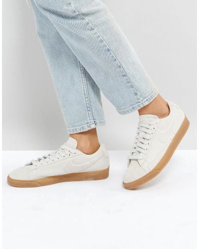 Nike Blazer Low Trainers In Beige Suede With Gum Sole in Natural - Lyst