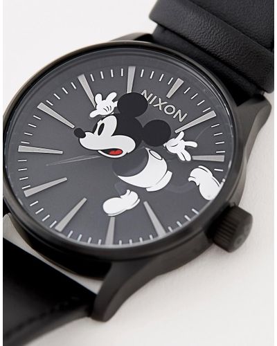 nixon mickey