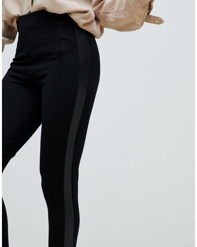 Leggings con banda lateral Stradivarius de Denim de color Negro | Lyst