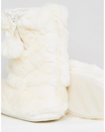 Oasis Fluffy Slipper Boots in Cream (Natural) - Lyst