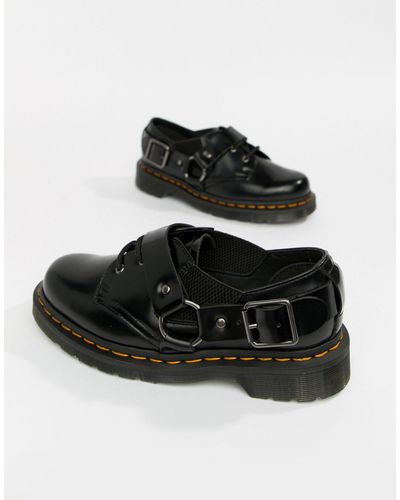 dr martens fulmar shoes in black