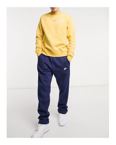 Sudadera mostaza con cuello redondo Nike de hombre de color Amarillo | Lyst