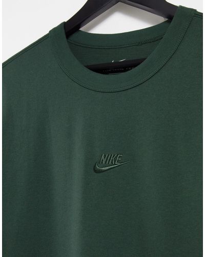 dark green nike t shirt