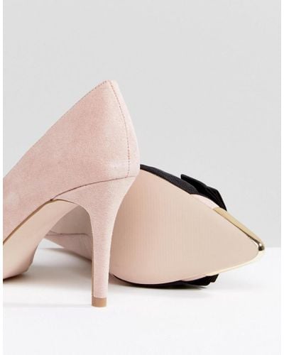 Miss Kg Alyssa Nude Bow Court Shoes in Beige (Natural) - Lyst