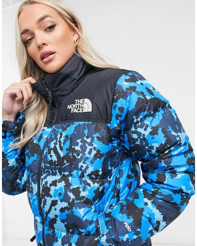 The North Face Synthetik ​​​​​​​ – 1996 Retro Nuptse – Blaue Jacke mit  Military-Muster in Blau | Lyst AT